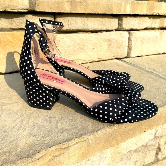 Betsey Johnson Shoes - Betsey Johnson Polka Dot Fay Sandals Sz 8.5